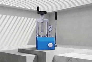 La poignée de main mécanique : L'architecture invisible du pressage à température ambiante
