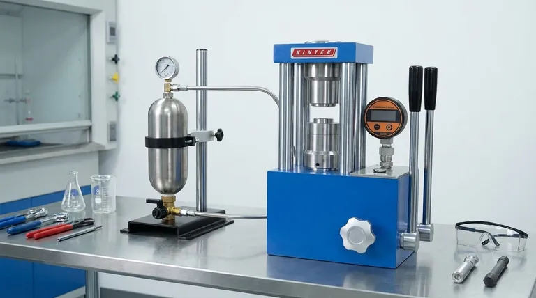 Qual è il ruolo di un accumulatore idraulico in una pressa idraulica? Aumenta le prestazioni e l'efficienza