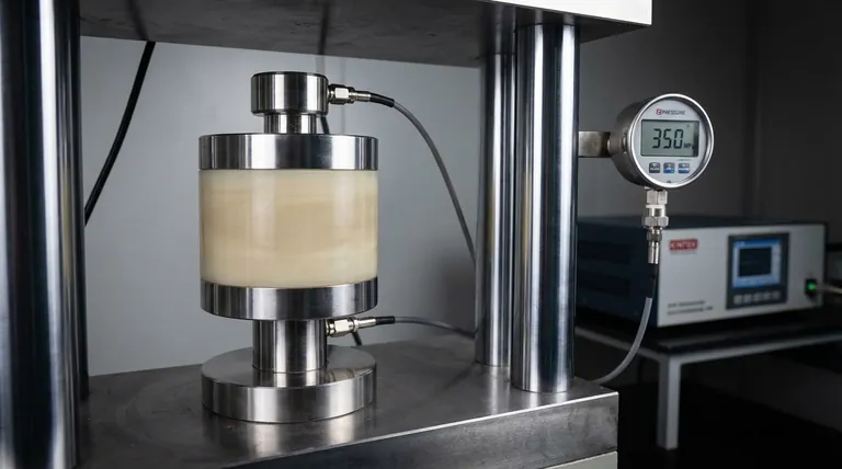 Por que os materiais PET ou PEEK são usados para o corpo cilíndrico de moldes de células? Alcance Isolamento e Resistência Inigualáveis