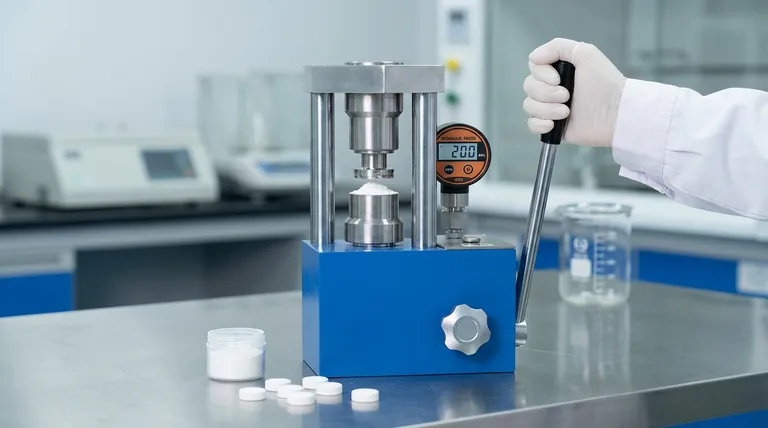 焼結前のNZSSP電解質粉末の予備成形に、なぜユニ軸油圧プレスを使用して200 MPaの圧力を印加するのですか?