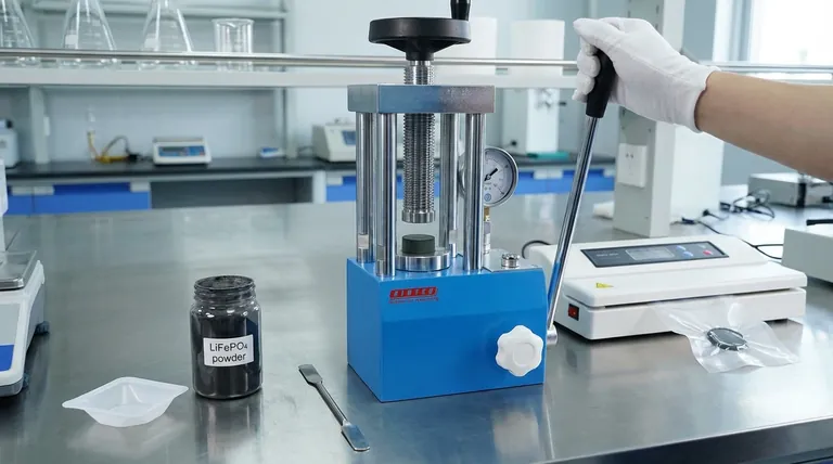 リン酸鉄リチウム(LiFePO4)セラミックスにおいて、一軸予備加圧はなぜ必要なのでしょうか? 強固なグリーンボディを実現するための必須の第一歩