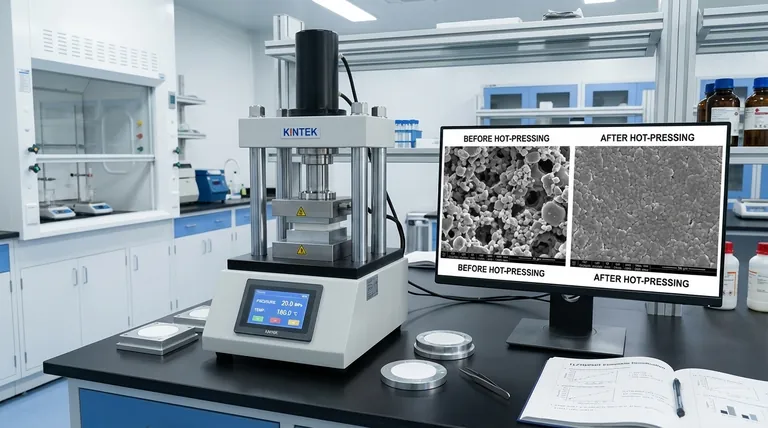 Come viene tipicamente verificata l'efficacia del processo di pressatura a caldo sugli elettroliti compositi LLZTO/PVDF? Garantire la conducibilità ionica