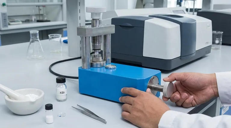 KBr 펠렛 프레스의 장단점은 무엇입니까? FTIR 샘플 준비를 위한 필수 가이드