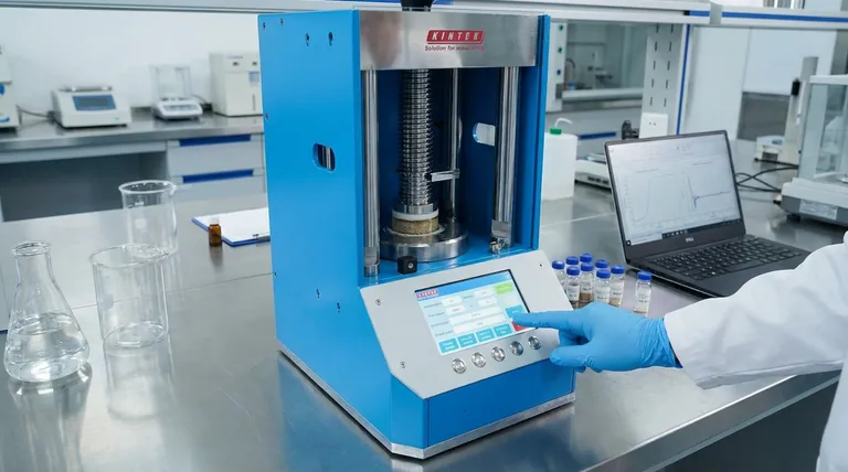 Como a automação melhora as operações de prensas de pastilhas laboratoriais? Aumente a Eficiência e a Integridade dos Dados