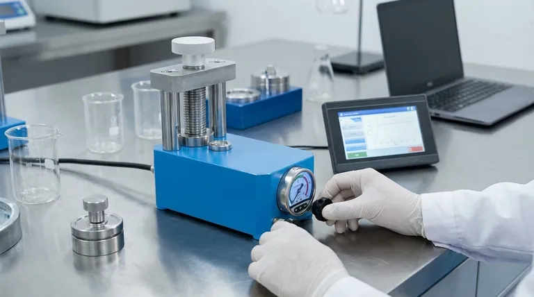 ما هي الميزات التي تجعل المكبس الهيدروليكي سهل الاستخدام؟ حقق الدقة والسلامة في عملياتك