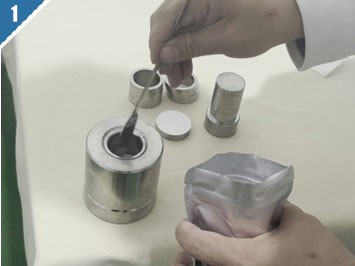 Step 1: Assemble the mold and install sample material.