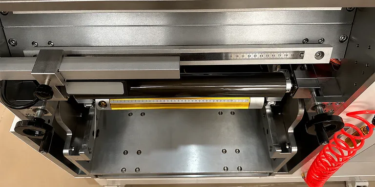 400mm Continuous and Intermittent Gap Coating Machine 2