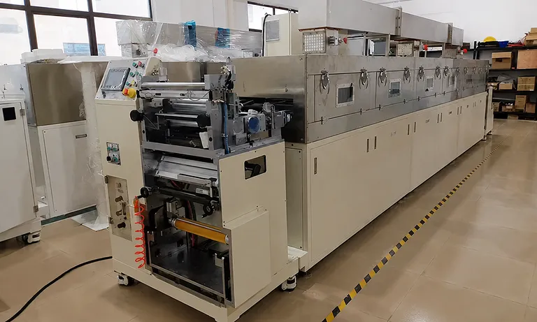 リチウムイオン電池電極用精密転写コーティング機 1