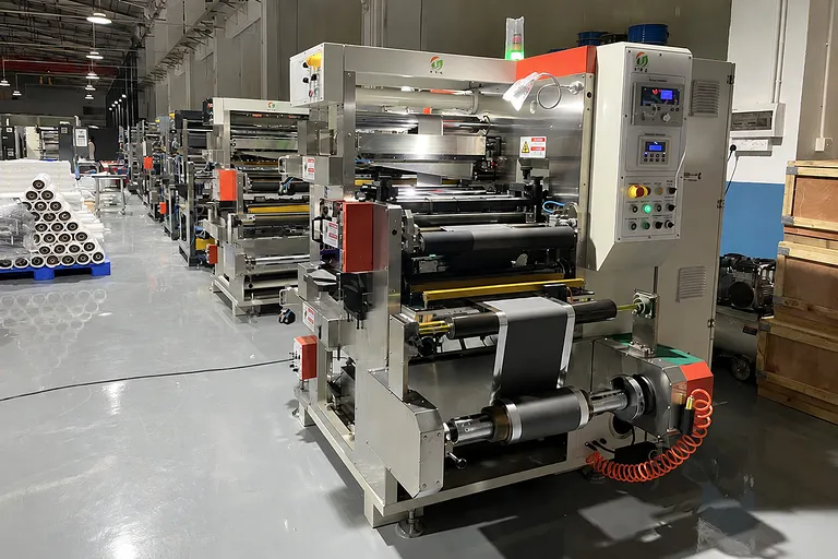 Taglierina continua per elettrodi di batterie al litio per celle 4680 tabless 1