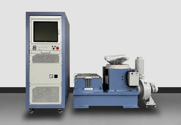 Elektrodynamisches Schwingprüfsystem Vibrationstisch 1